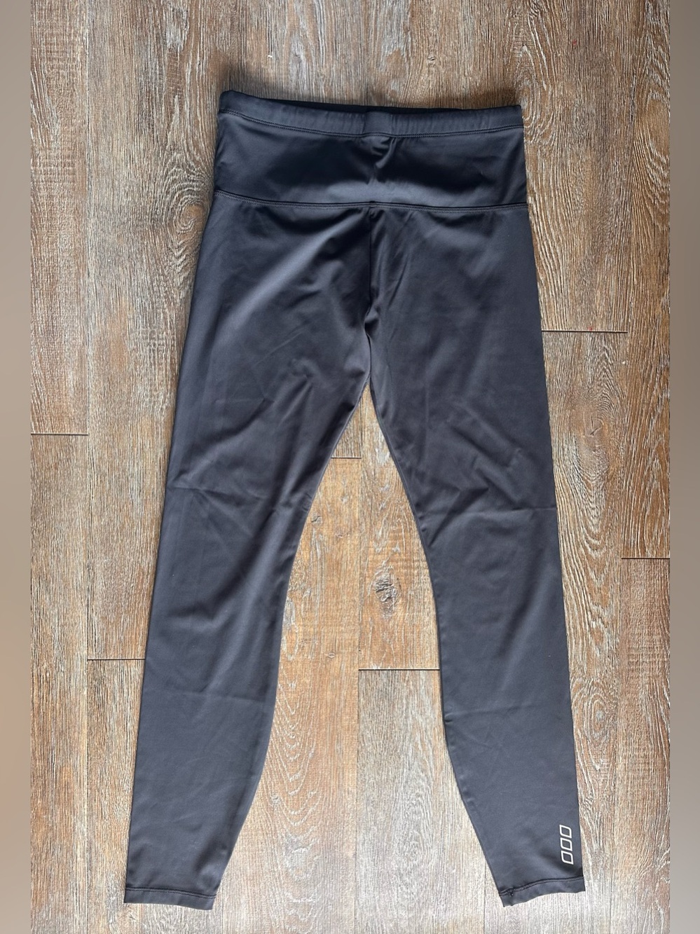 Lorna Jane Black Women’s Performance Leggings